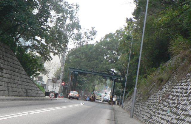 CLOSED AREA BOUNDARY